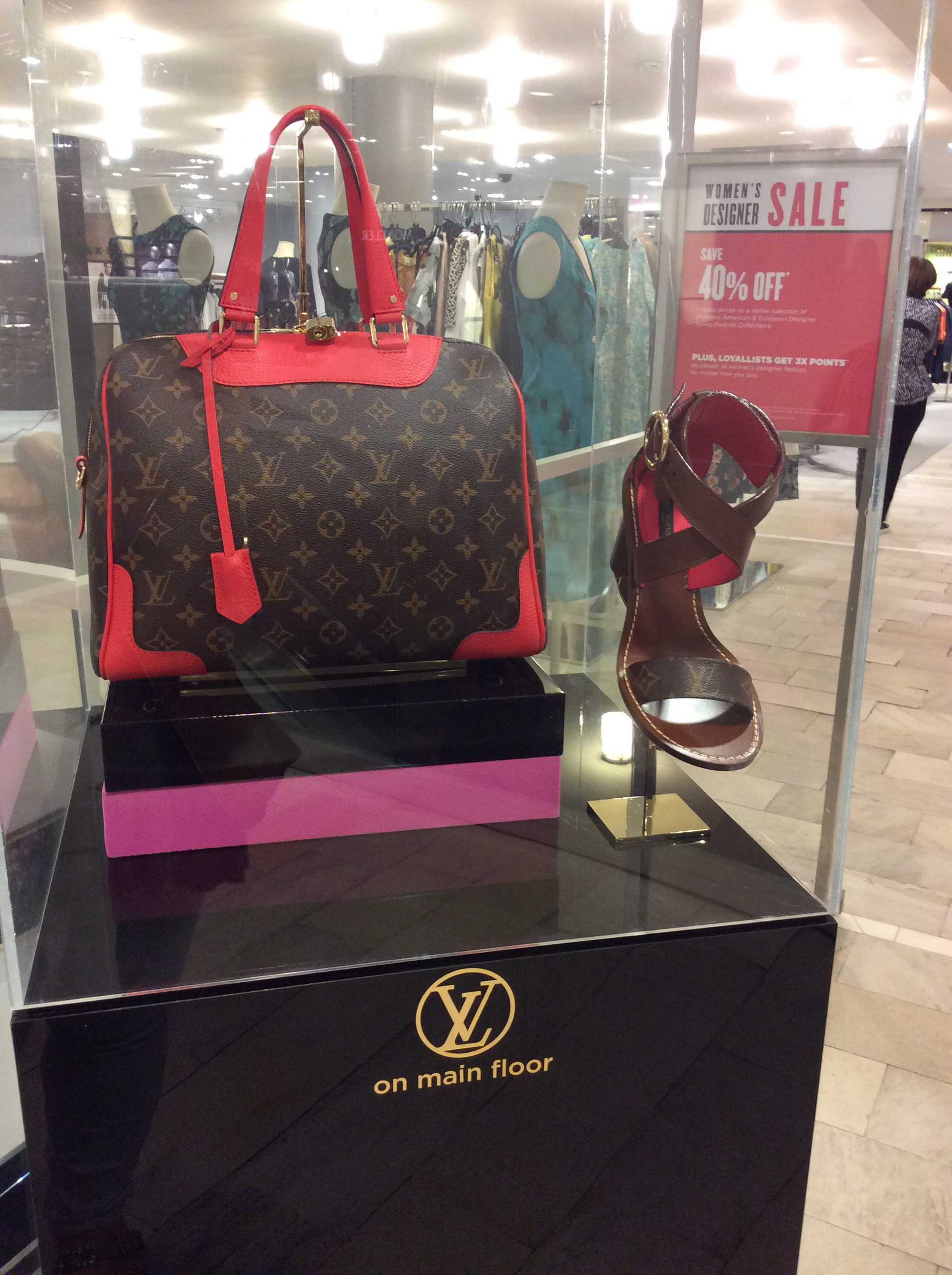 does bloomingdales sell louis vuitton bags