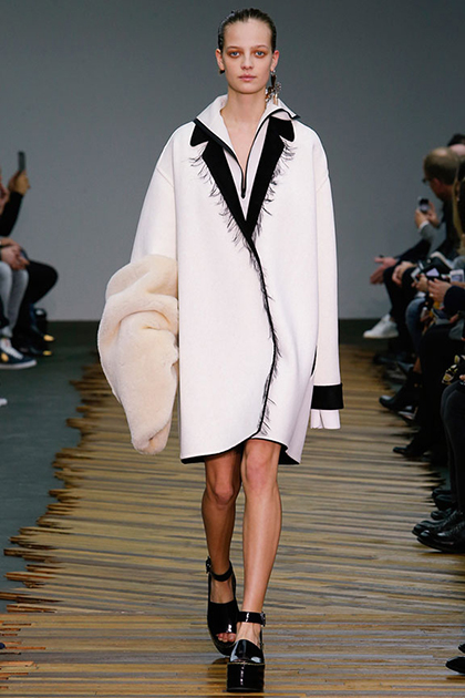 Paris Fashion Week Fall 2014: Celine