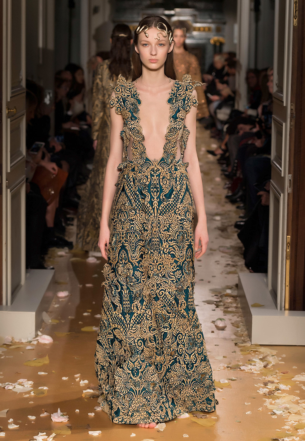 Valentino Spring/Summer 2016 Haute Couture Collection ‹ Fashion Trendsetter