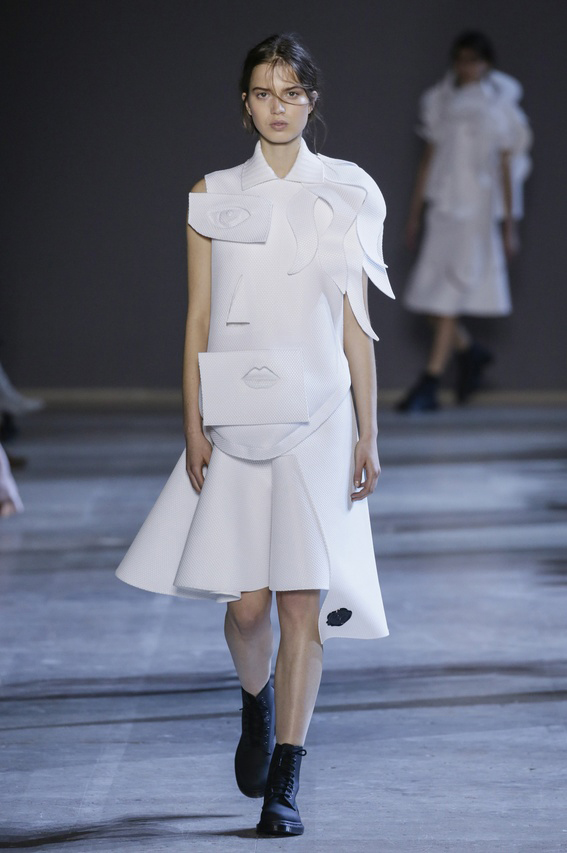 Viktor&Rolf Spring/Summer 2016 Haute Couture Collection - Fashion ...