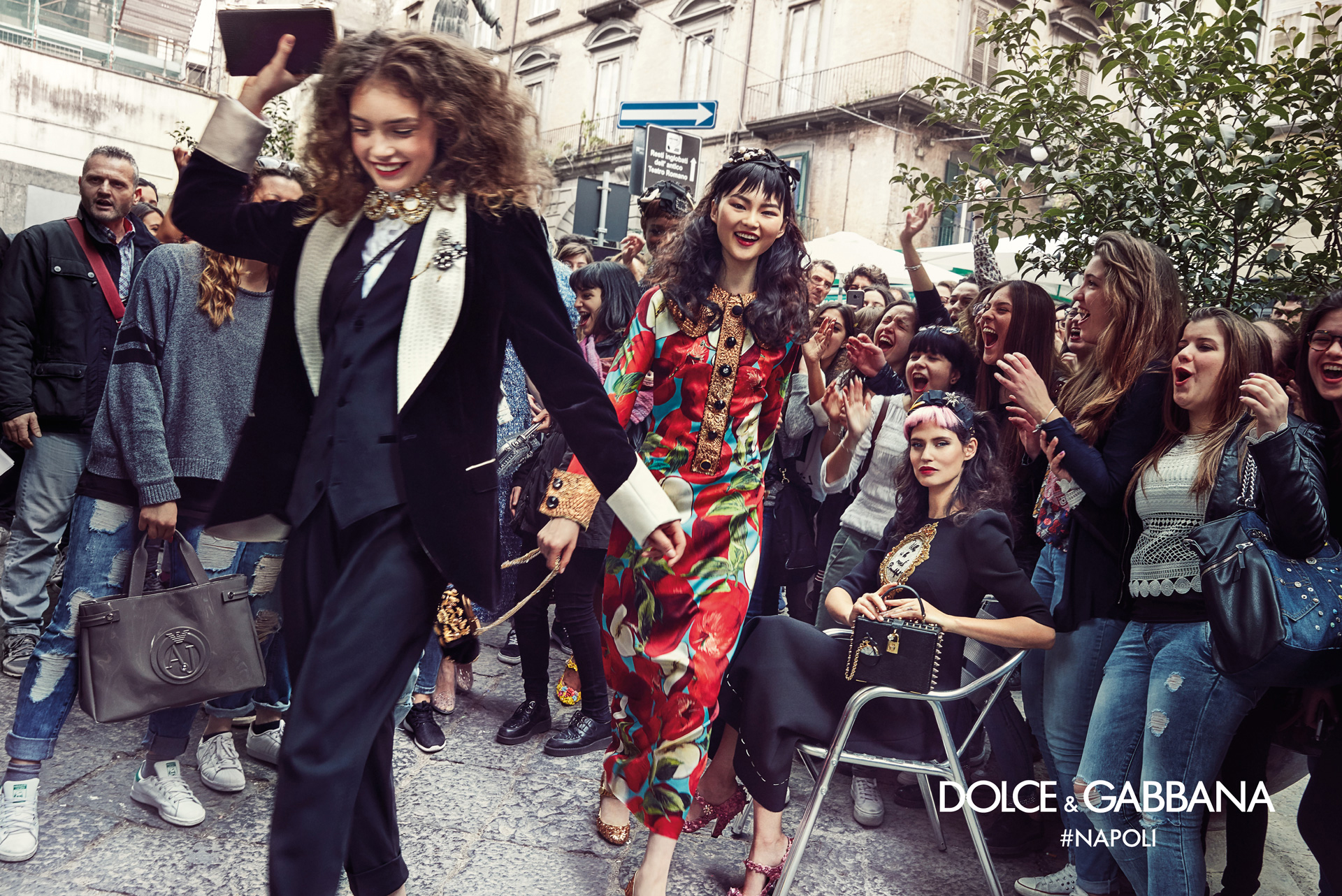 Dolce-Gabbana-Fall-Winter-2016-2017-Ad-Campaign-Naples-1