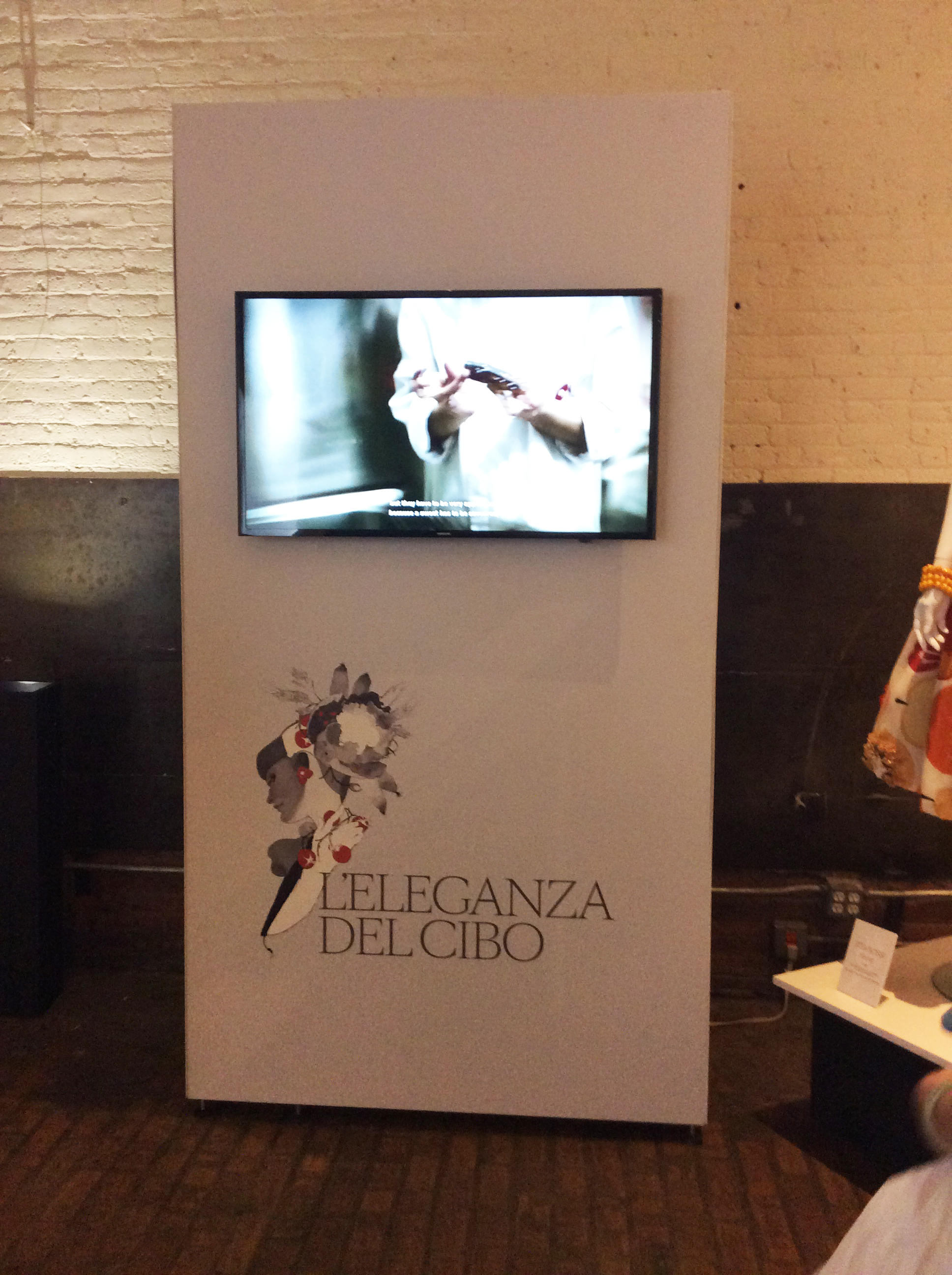 LEleganza-del-Cibo-Exhibition-Intro