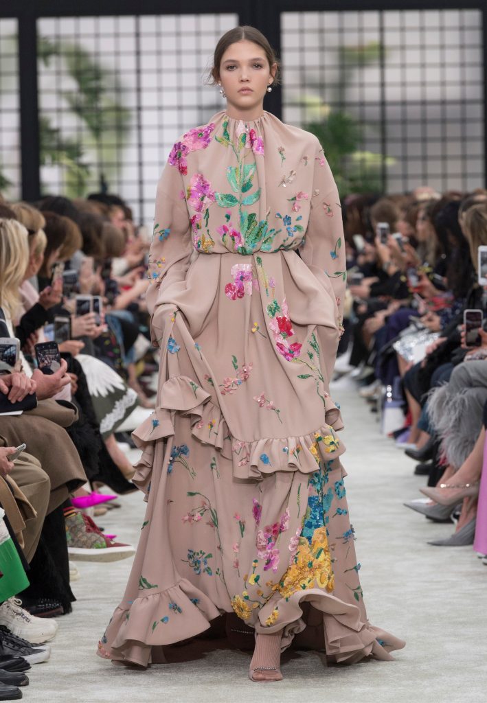 Valentino Fall/Winter 2018/19 Womenswear Collection ‹ Fashion Trendsetter