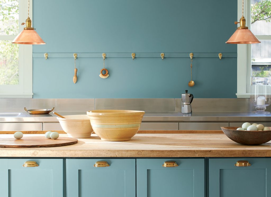 Benjamin Moore Color of the Year 2021: Aegean Teal