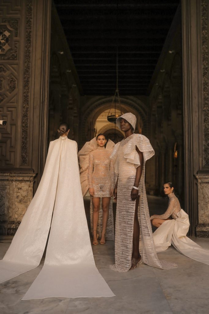 Juana Martín presented her SS21 collection « Cordoba, Heritage of Fashion » on January 27th during Paris Couture Fashion Week, inspired by the four places in Cordoba designated as World Heritage Sites by UNESCO.