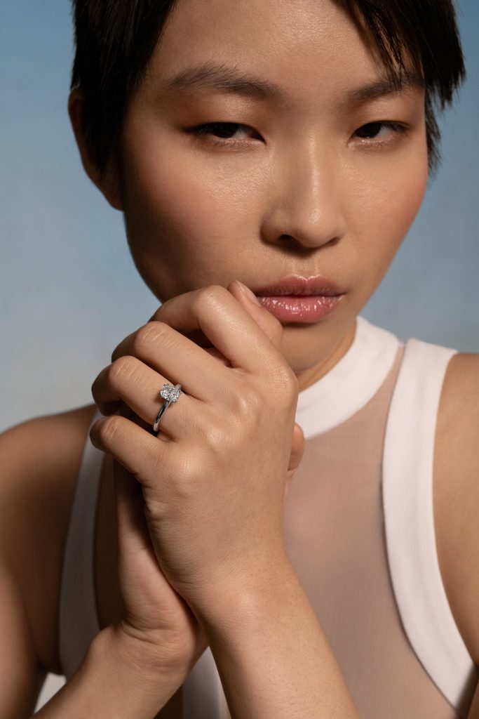 The luxury jewelry house Oscar Massin has debuted its sustainable Engagement Collection, Liberté.