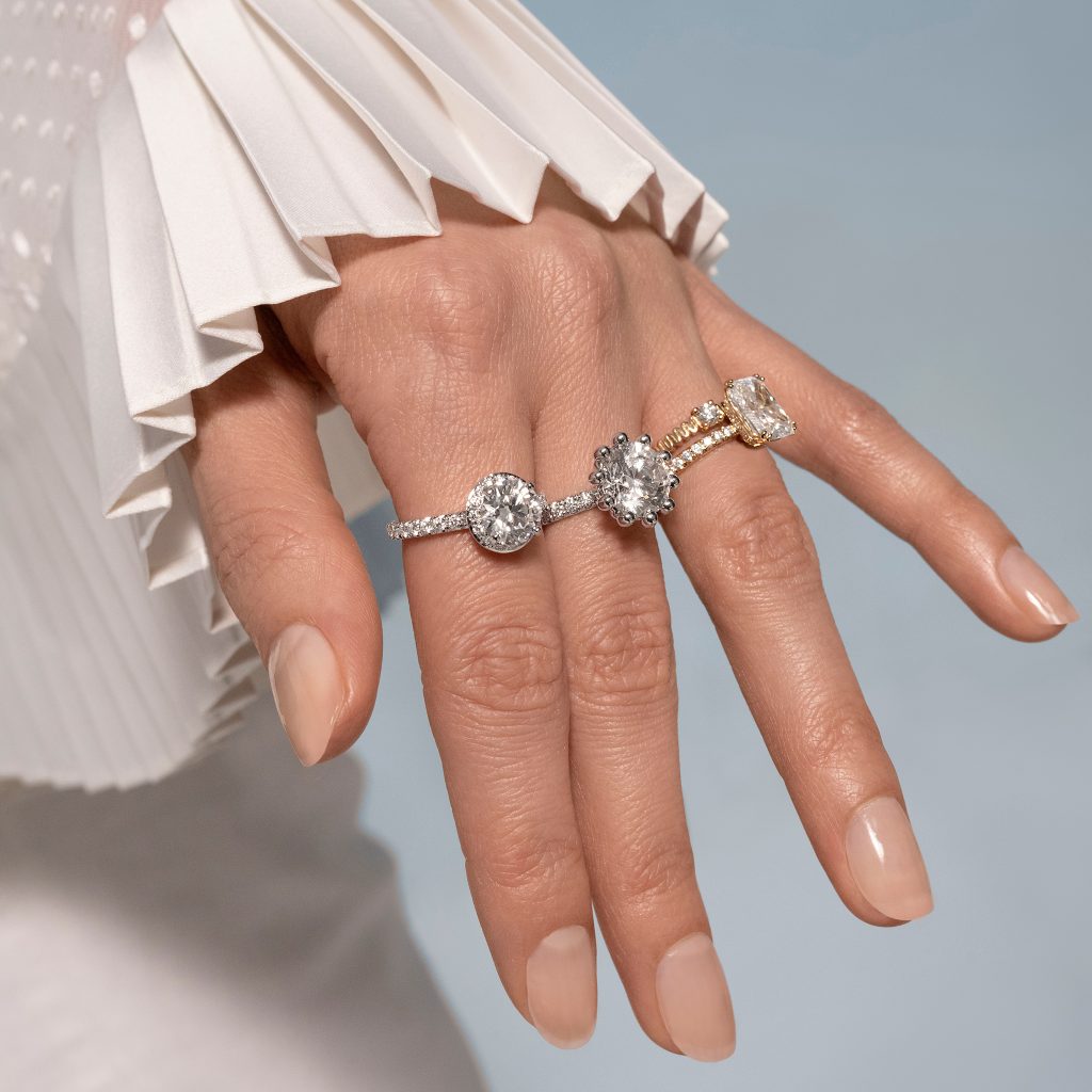 The luxury jewelry house Oscar Massin has debuted its sustainable Engagement Collection, Liberté.