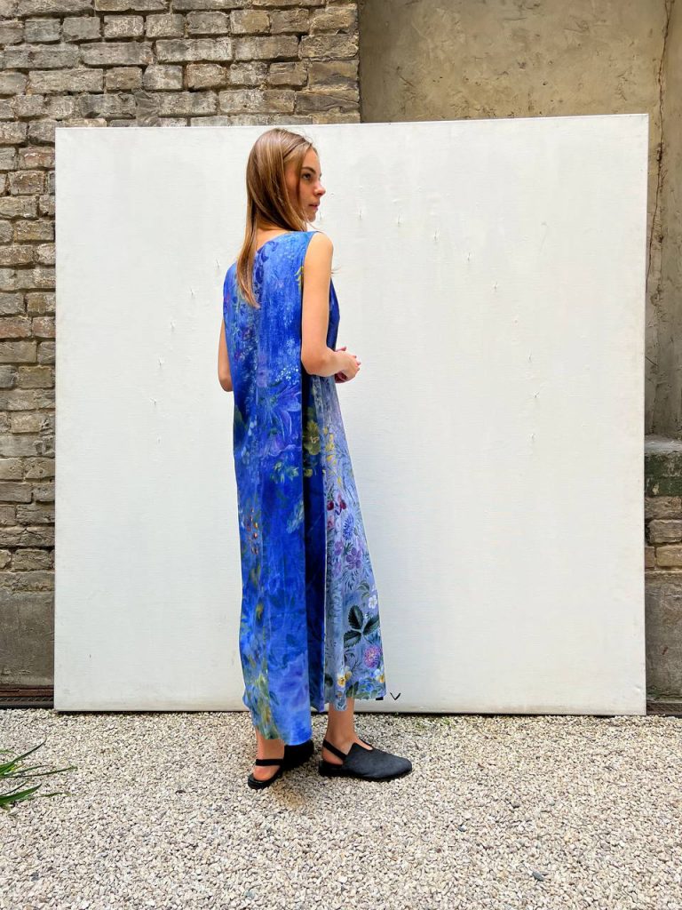 Viscose Maxi Dress"Wild flowers"
 Maxi dress with a charming print based on the painting "Wild flowers" by Ukrainian artist Kateryna Bilokur.  