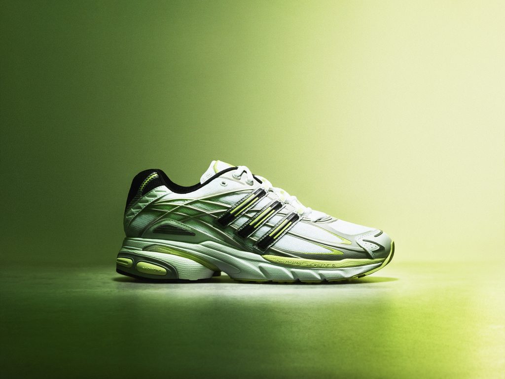 adidas Originals - The 2000 Running Collection - Response CL Shoes