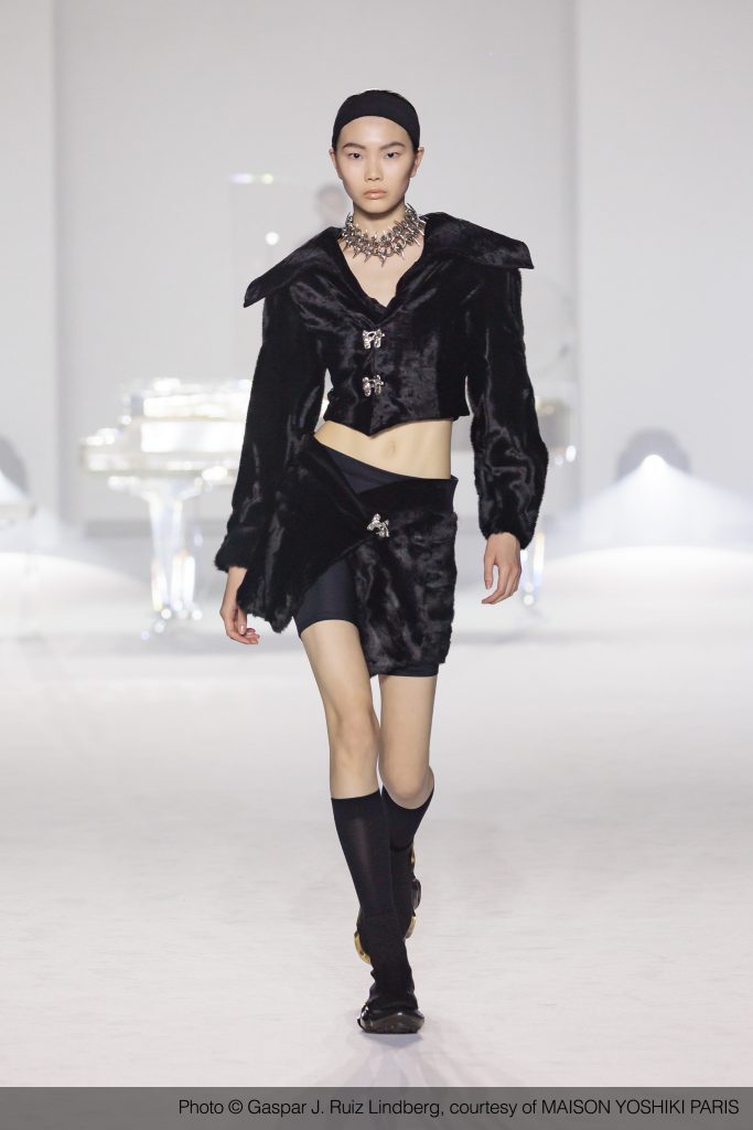 Maison Yoshiki Paris Fall/Winter 24/25 Collection.

Photo © Gaspar J. Ruiz Lindberg, courtesy of MAISON YOSHIKI PARIS. 