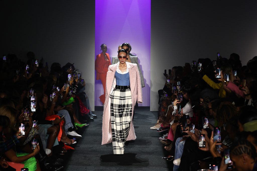 NEW YORK, NEW YORK - SEPTEMBER 10: Models walk the runway at the Sergio Hudson fashion show during New York Fashion Week - September 2023: The Shows at Gallery at Spring Studios on September 10, 2023 in New York City. (Photo by Arturo Holmes/for NYFW: The Shows)