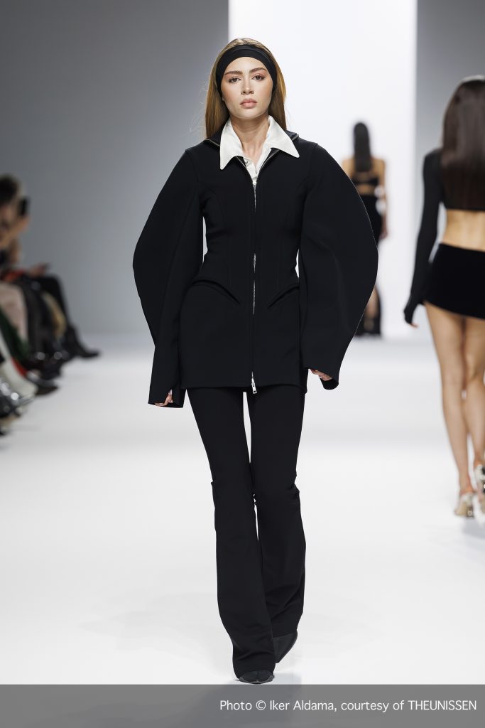 A model wearing an original creation from the THEUNISSEN Fall/Winter 24/25 Womenswear Collection in Paris from the house of Arianne Theunissen. Photo by Iker Aldama, Courtesy of THEUNISSEN.
