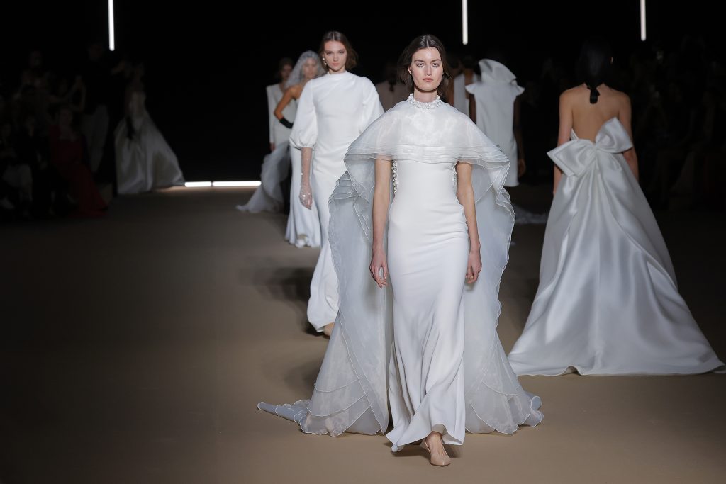 Atelier Pronovias’ Bridal 2025 Collection Runway Show
Photo courtesy of Atelier Pronovias/Ugo Camera.