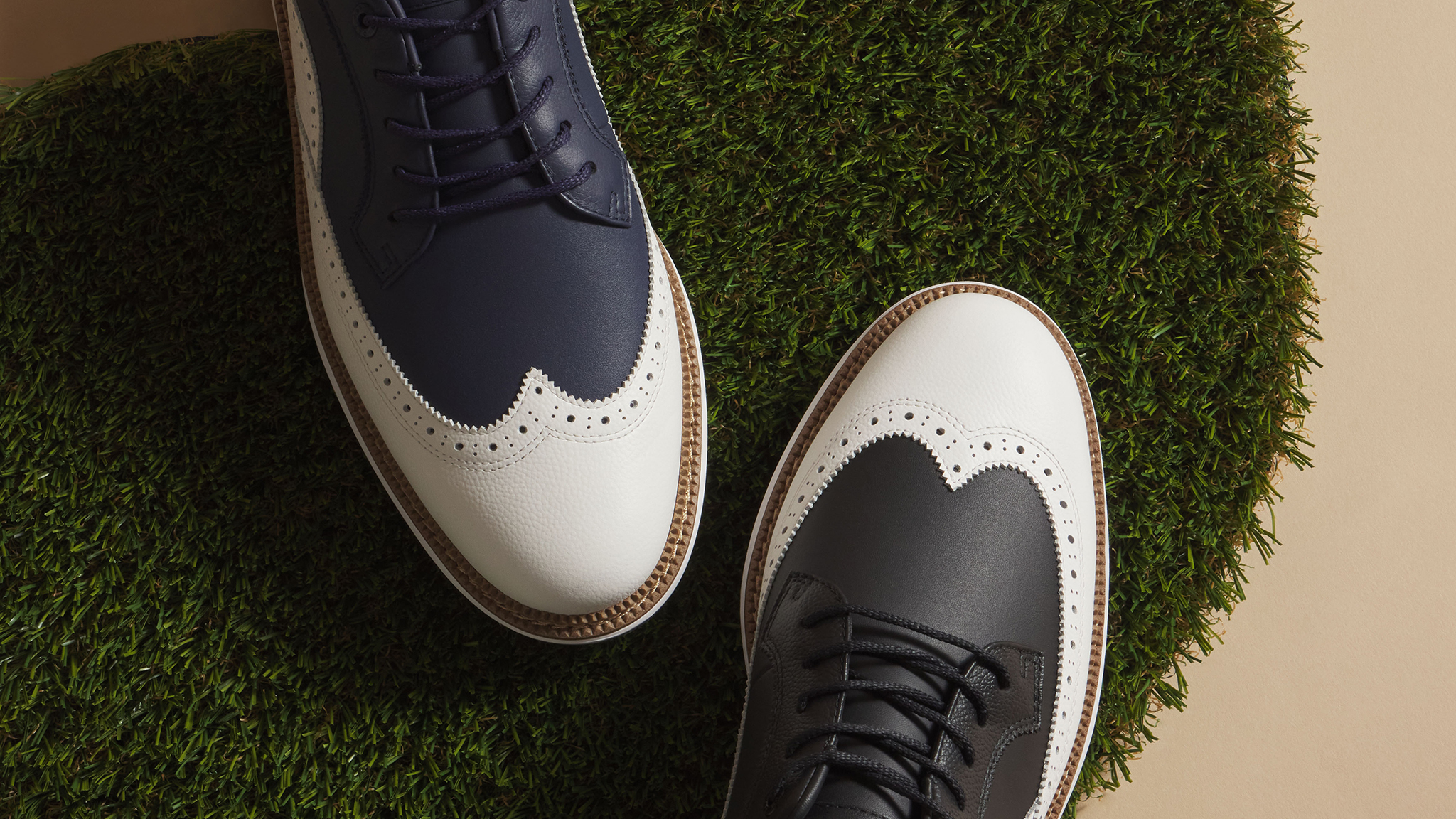 Pioneer Magnolia "Spectator" Golf Shoe, Navy/White and Black/White