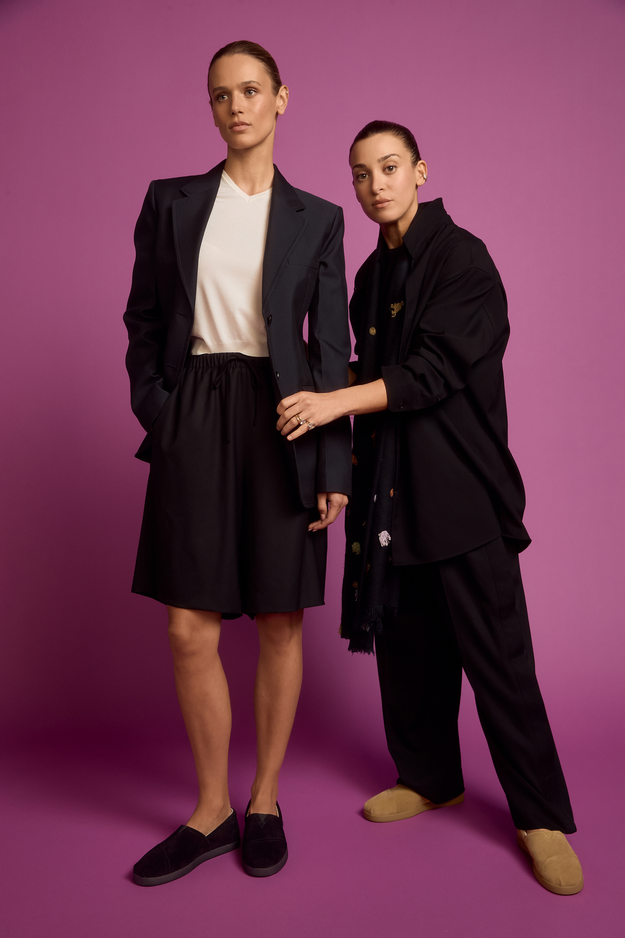 TOMS x Jamie Mizrahi Capsule Collection
Alp FWD (W): Introducing a men's-inspired fit, now for women - exclusively developed for this collection. Effortlessly comfy with CloudBound™ insoles built for nonstop days.
