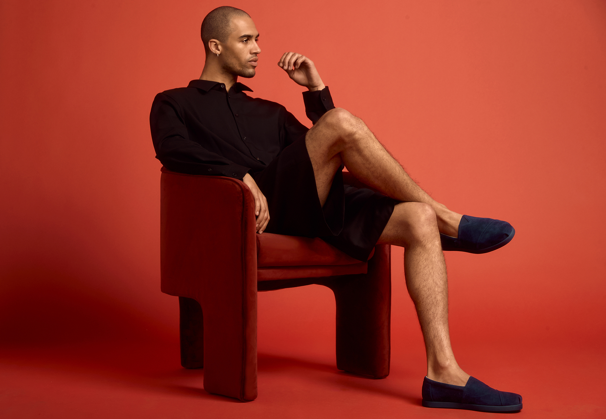 Alp FWD (M)
A modern men's slip-on that blends signature style with casual versatility, finished with CloudBound™ insoles and a roomy fit for next-level comfort.