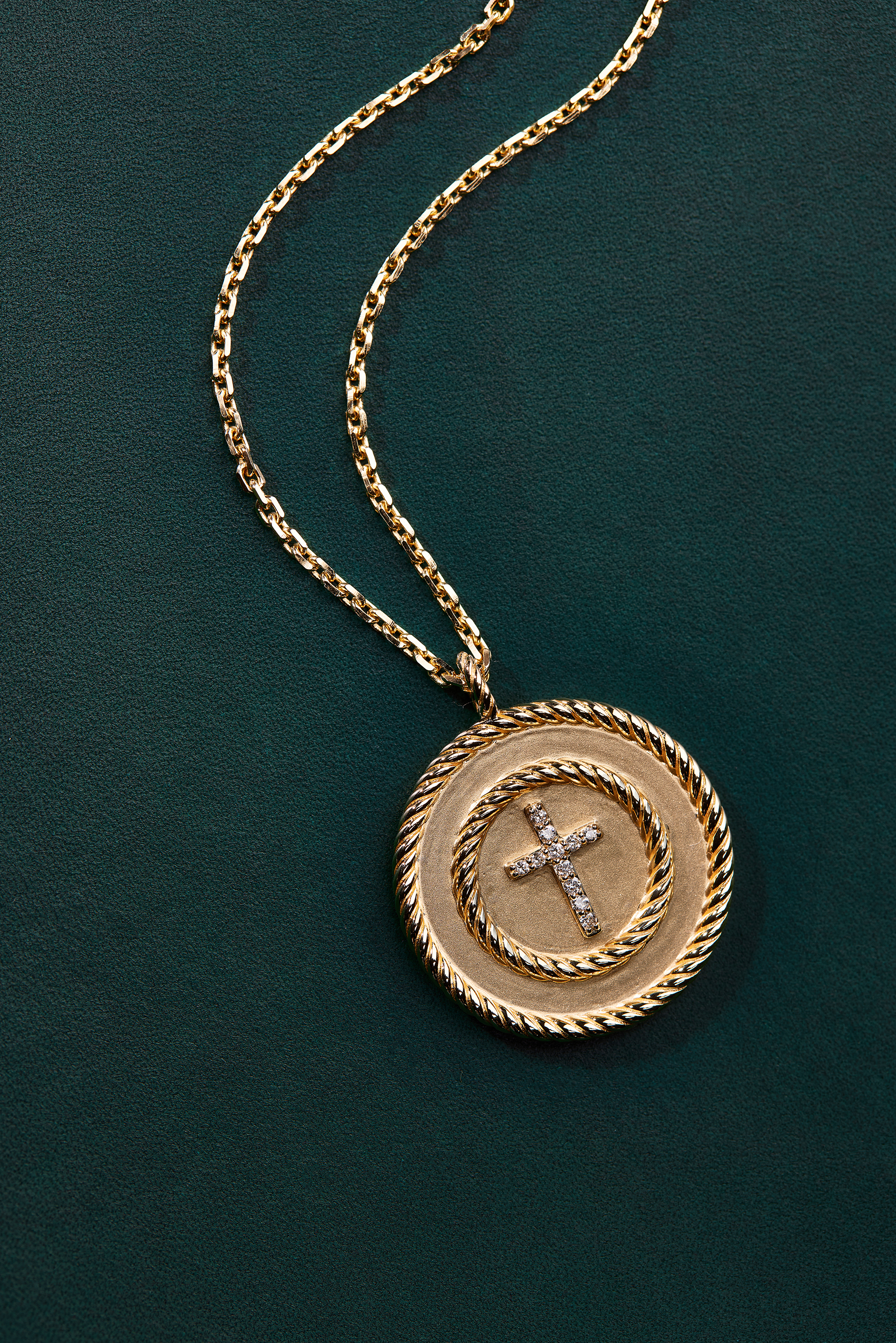 Holy Spiral, Cross Pendant in 18k Gold with Diamonds
Photography by Ben Pigao, courtesy of Bible Club