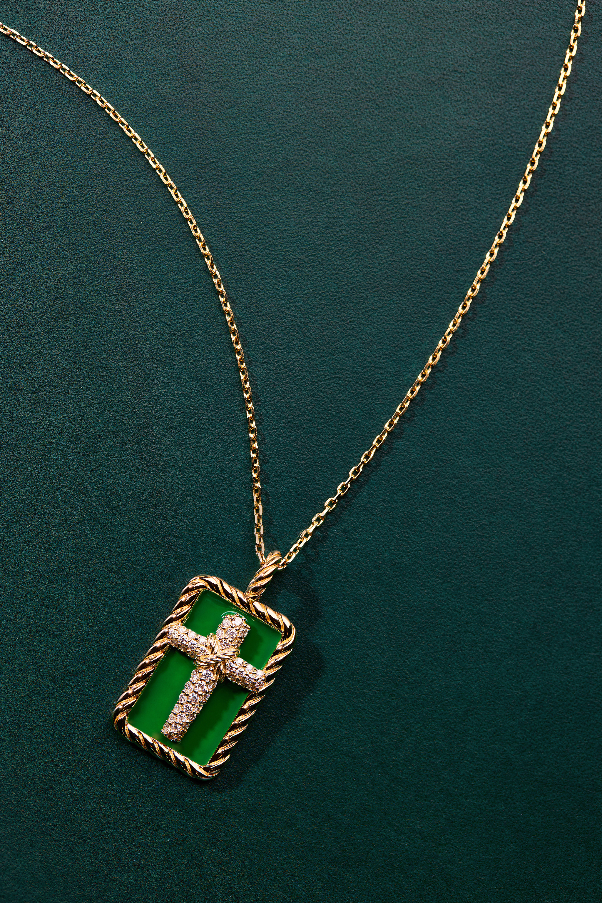 Rooted, Cross Pendant in 18k Gold with Full Diamonds
Photography by Ben Pigao, courtesy of Bible Club