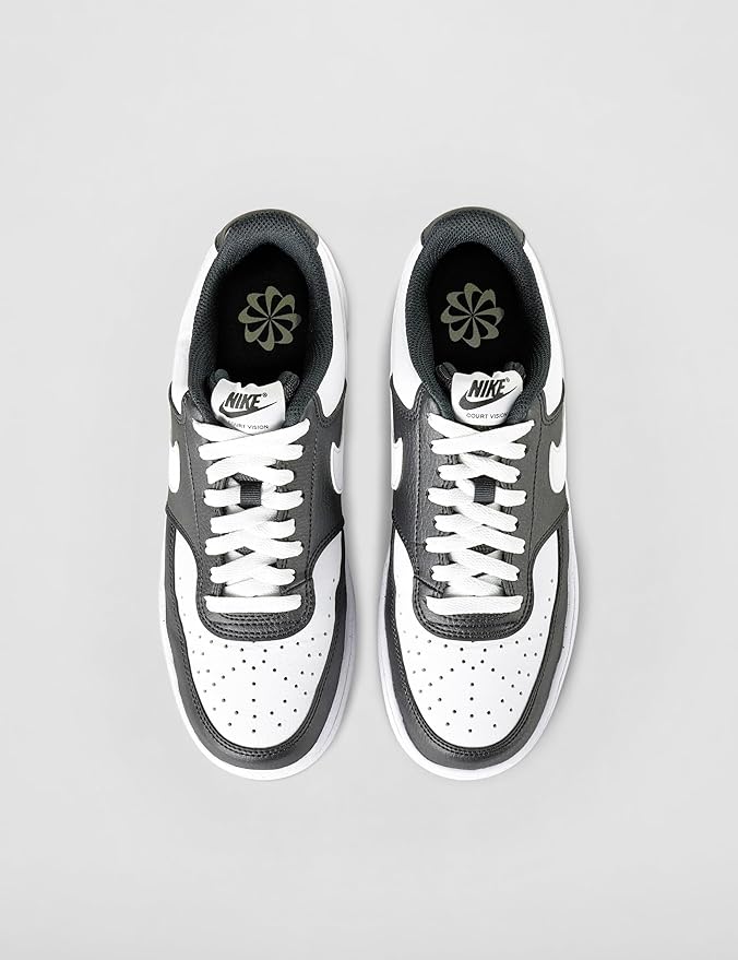 Color: Black/White
