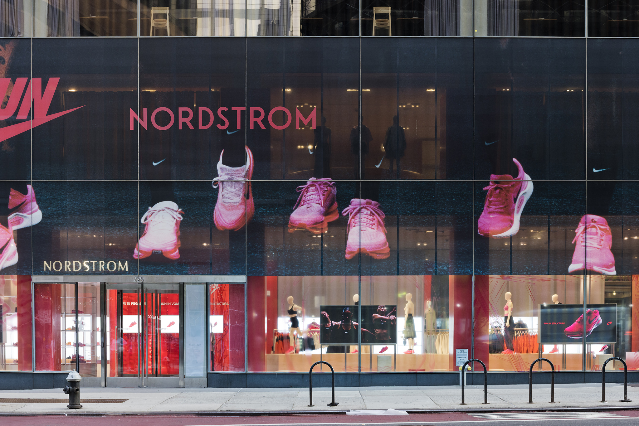 Nike Running @ The Corner at Nordstrom NYC - Store Windows