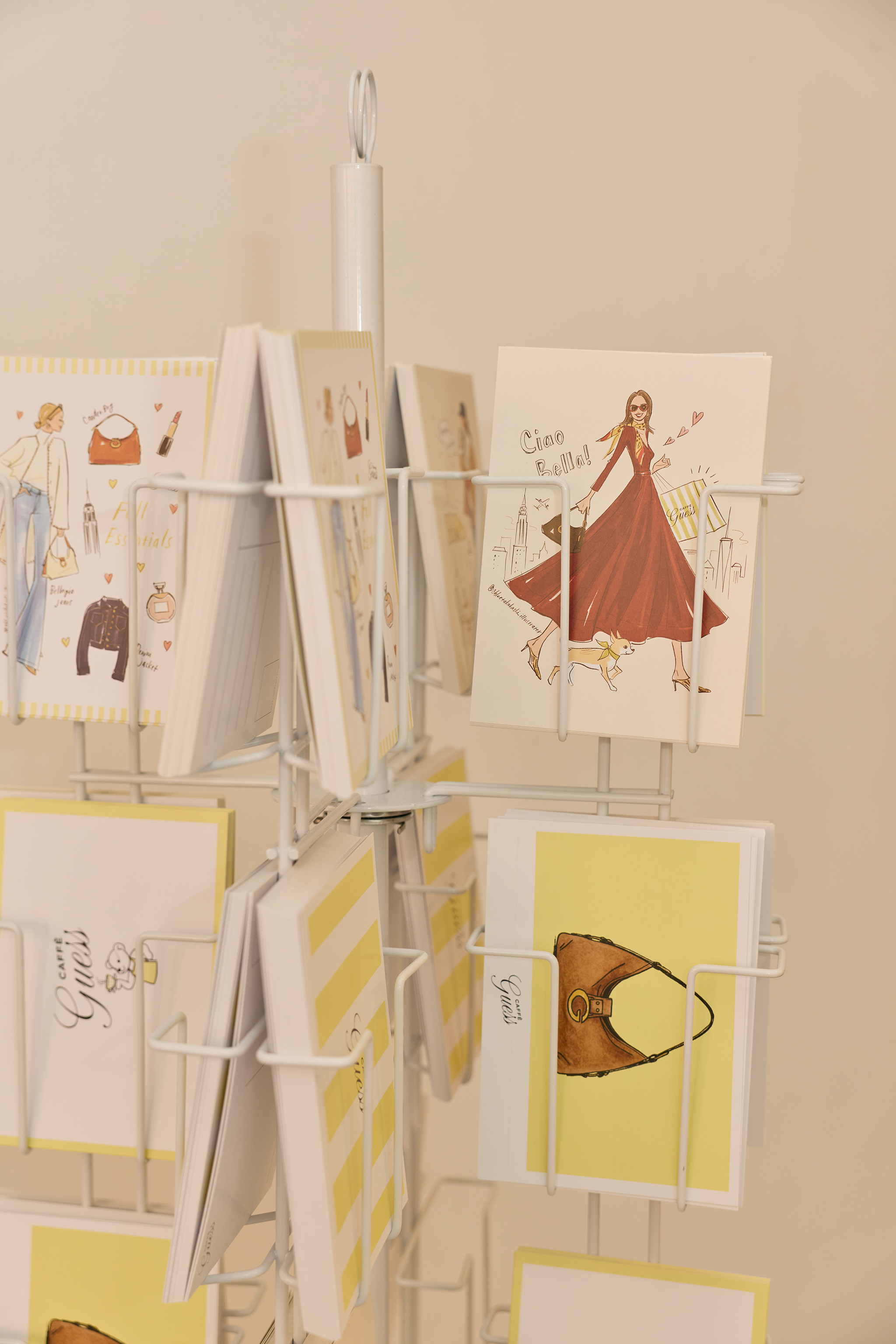 Caffè GUESS attendees enjoyed live fashion illustrations by 
CHLOE TAKAHASHI @chloetakahashi_illustrator