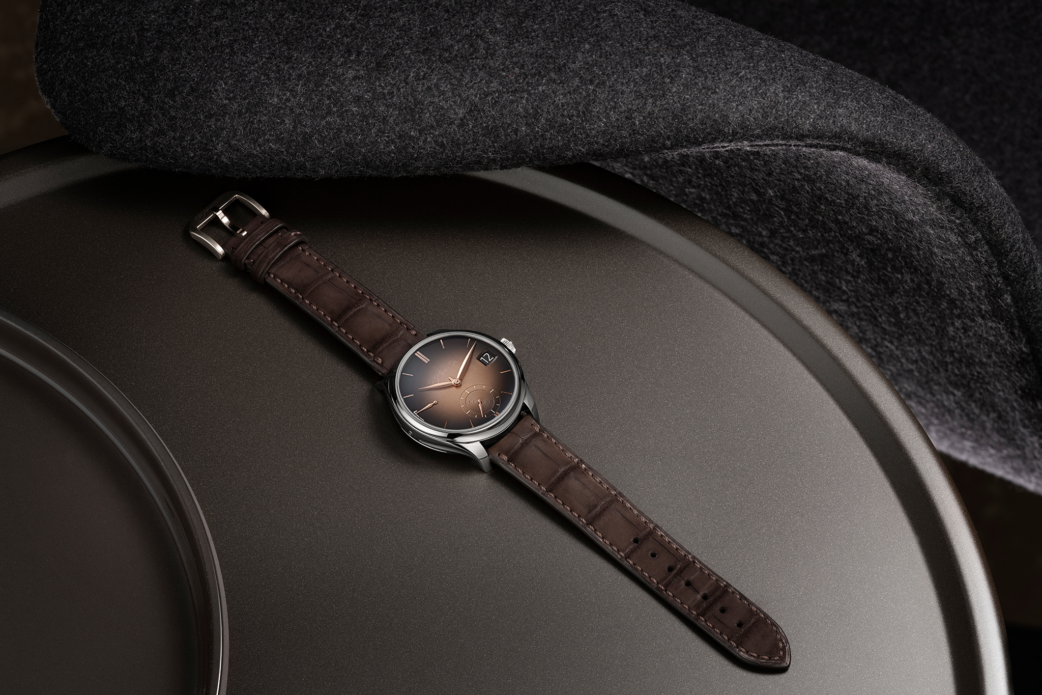 H. Moser's Endeavour Perpetual Calendar Smoked Salmon