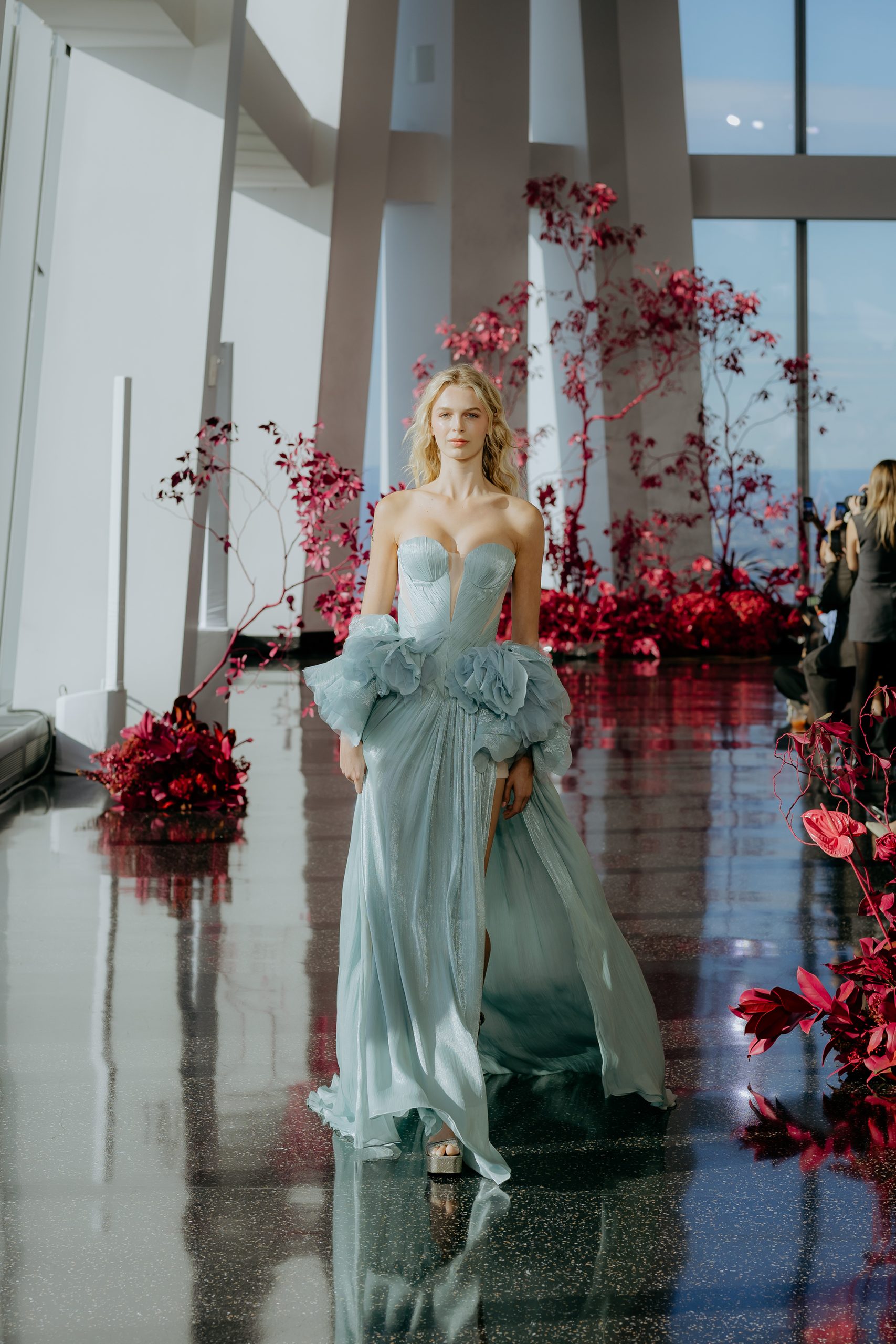 WONÁ Concept & Eva Lendel Bridal Collections