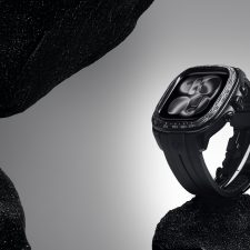 Golden Concept Unveils the Crown Sport Carbon Edition